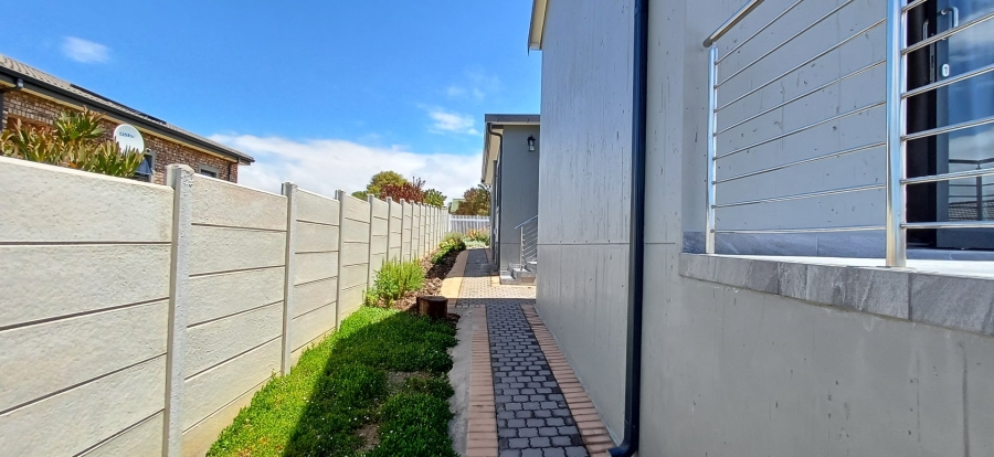 3 Bedroom Property for Sale in Dana Bay Western Cape